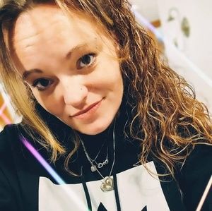 Meet your Posher, Mandy